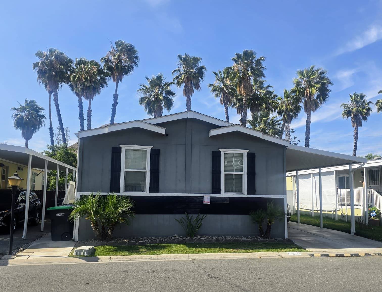2851 S La Cadena Dr Spc 125 in Colton